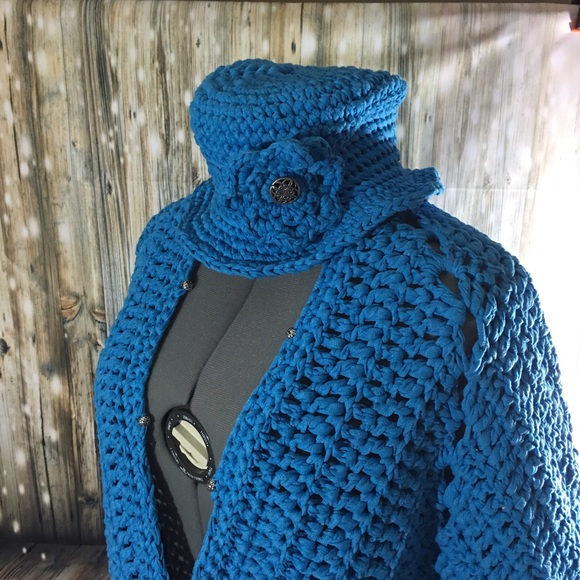NEW Sweater/Hat Set (2-piece set) - Picture 1 of 12